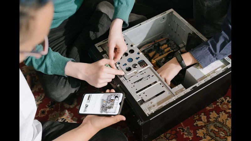 How Liquid Cooling Works - Computer & Hardware detailed view